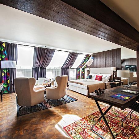 Hotel Bristol Tradition And Luxury Rzeszow Bagian luar foto The Penthouse Suite