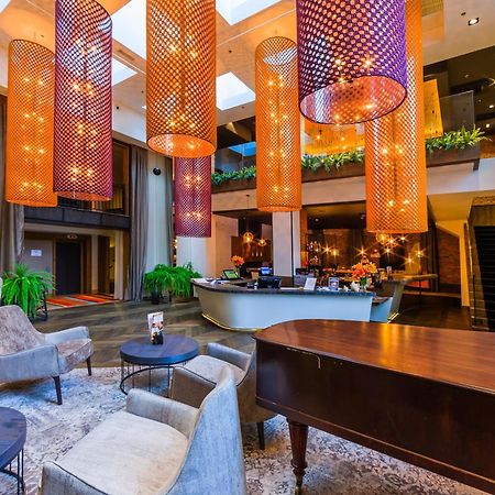 Hotel Bristol Tradition And Luxury Rzeszow Bagian luar foto Lobby