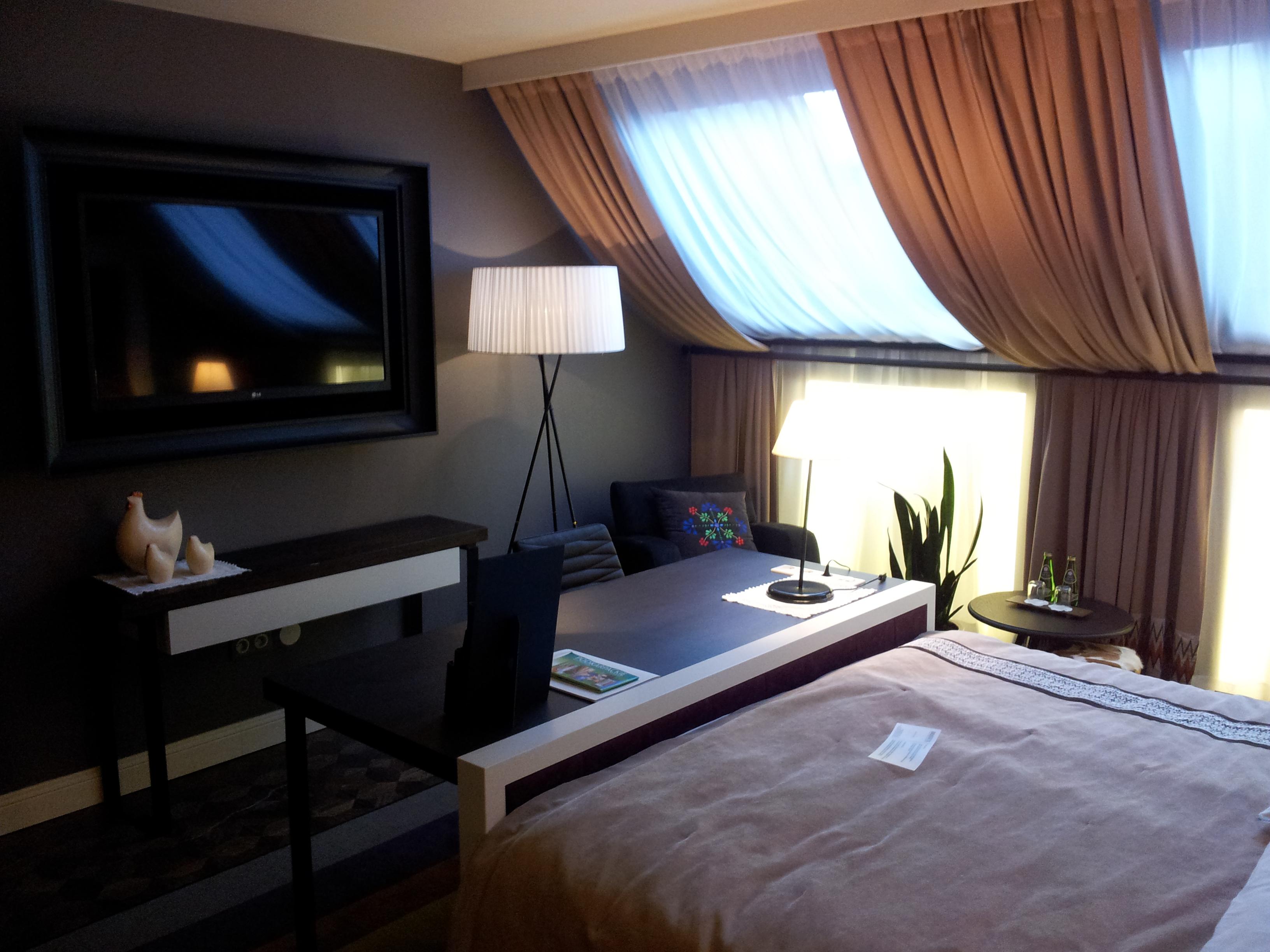 Hotel Bristol Tradition And Luxury Rzeszow Bagian luar foto A room at the hotel