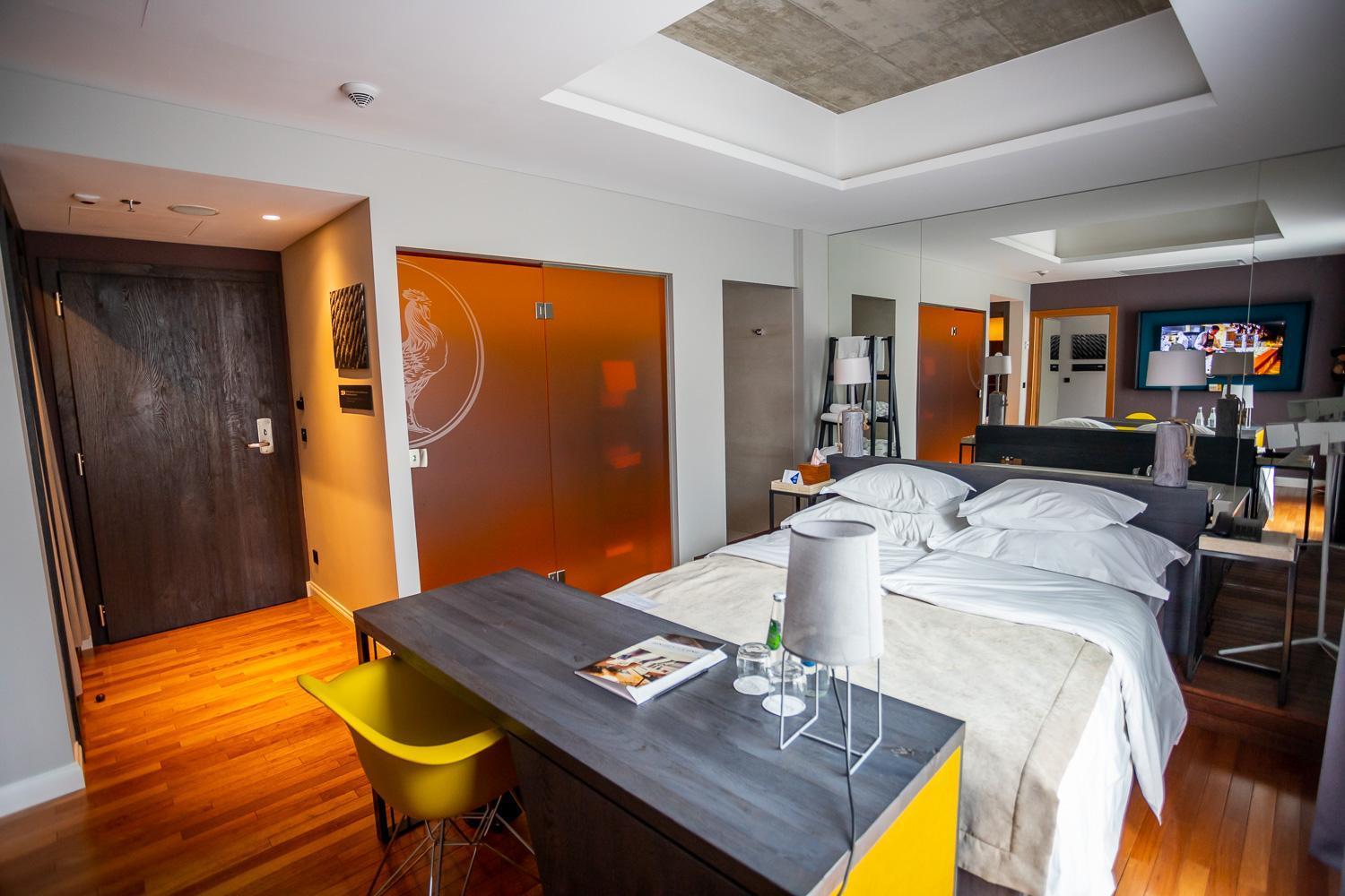 Hotel Bristol Tradition And Luxury Rzeszow Bagian luar foto A room at the hotel